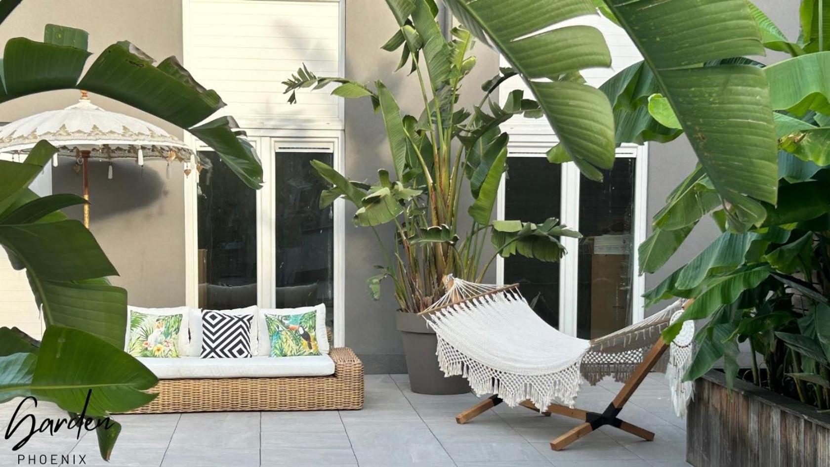 Phoenix Garden Mons Exterior foto