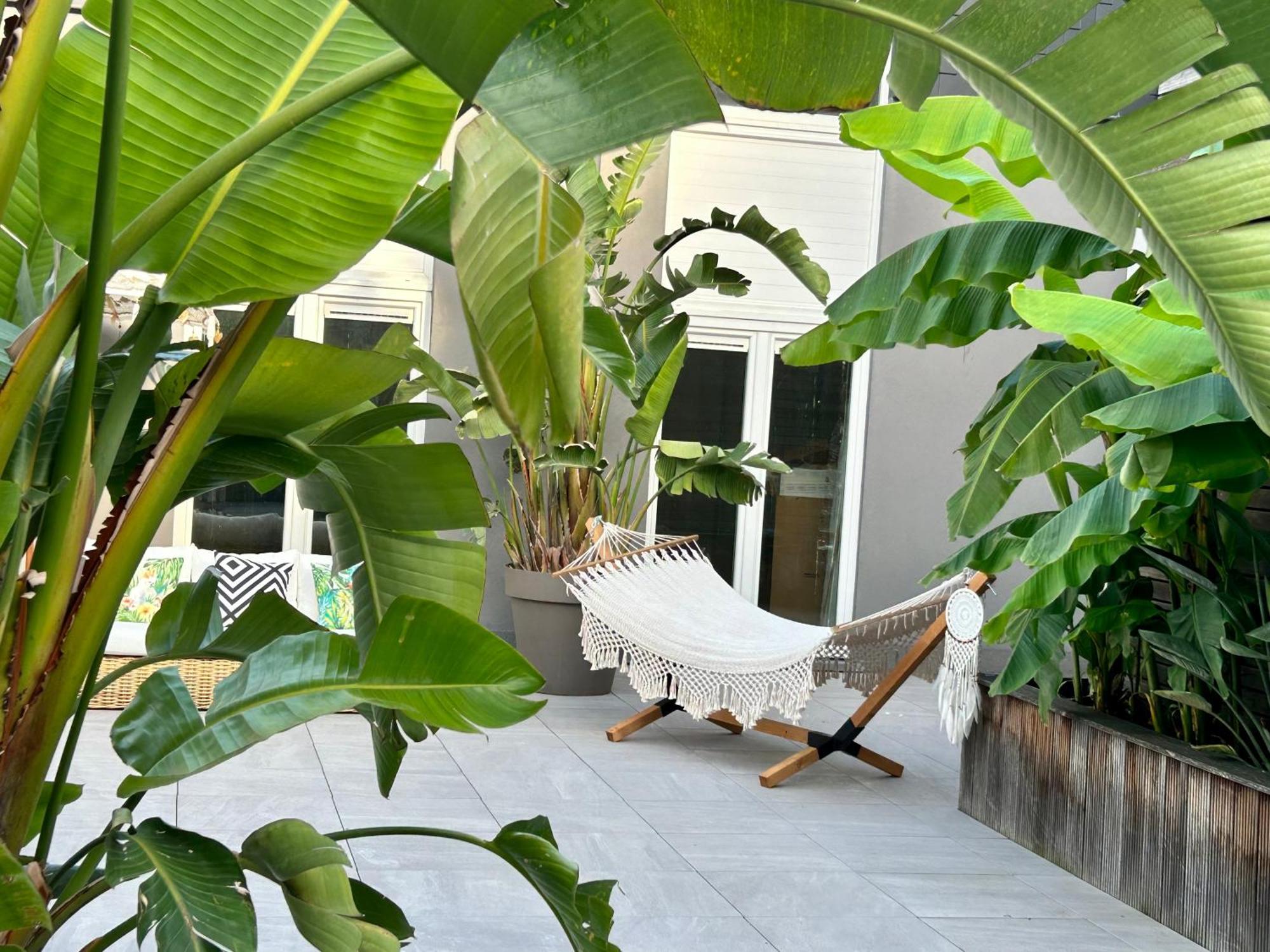 Phoenix Garden Mons Exterior foto